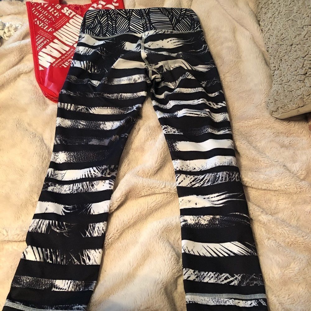 Lululemon wunder under🍋